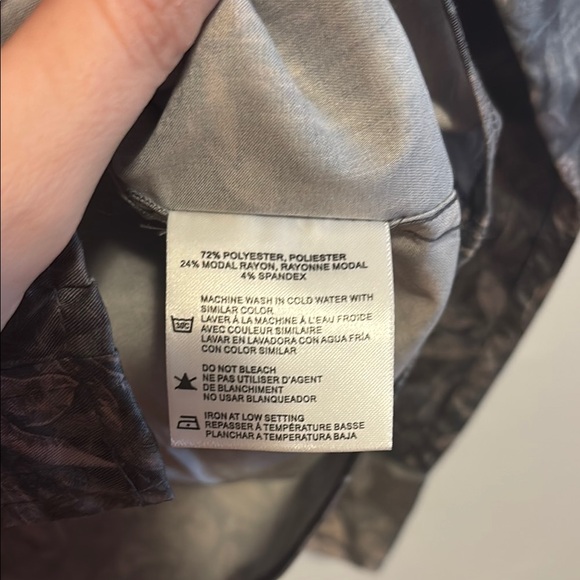 Report Collection Dark Floral Dress Shirt - Picture 4 of 6